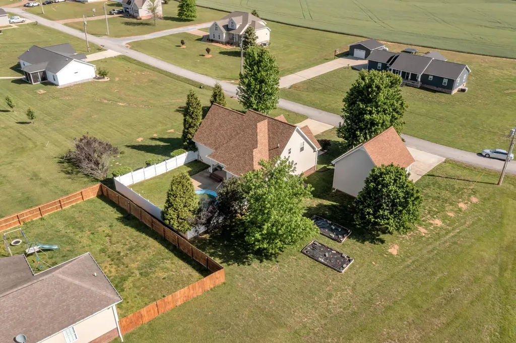134 Marcal Drive Cadiz KY 42211