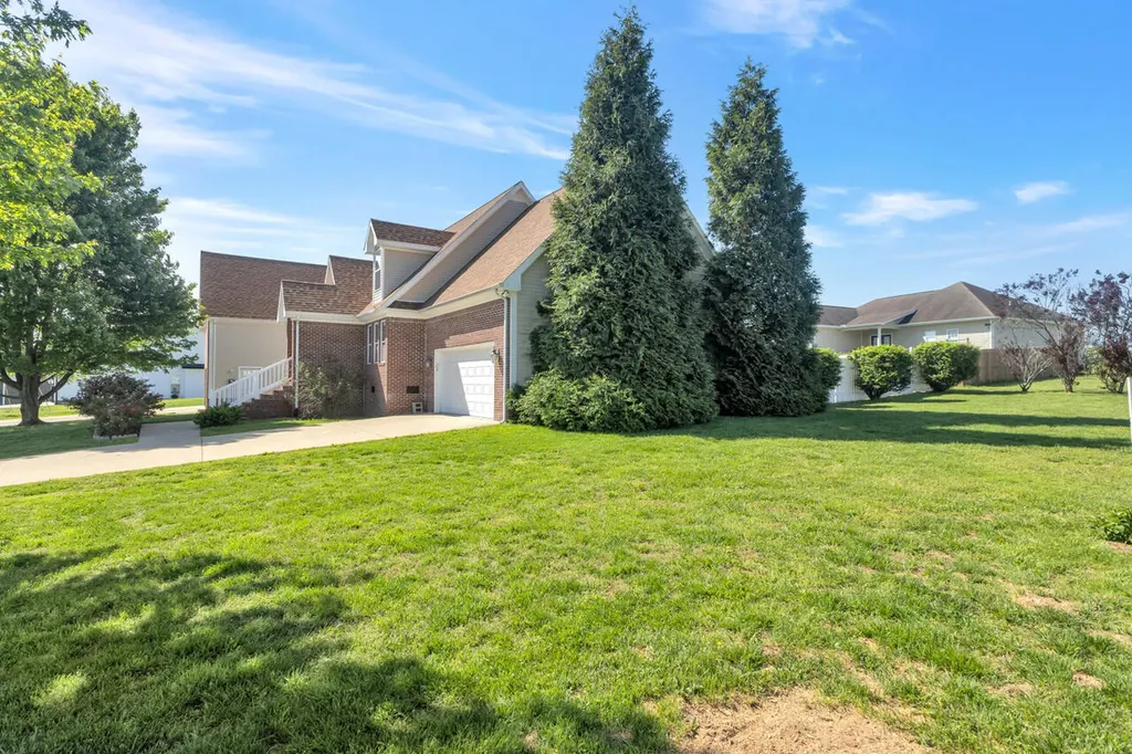 134 Marcal Drive Cadiz KY 42211