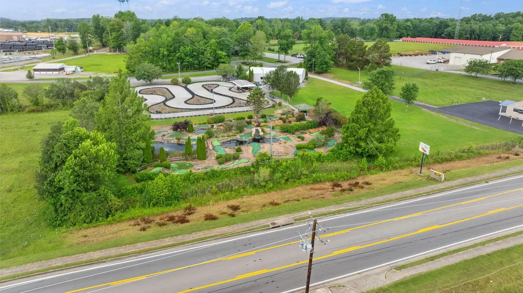 2367 U.s. 127 Business Jamestown KY 42629