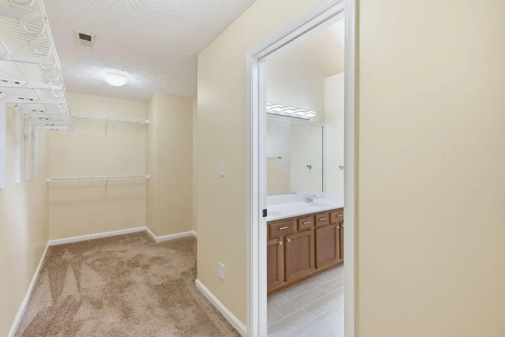 3084 Majestic View Walk Lexington KY 40511