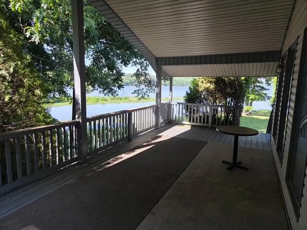 7024 Pottertown Road Murray KY 42071