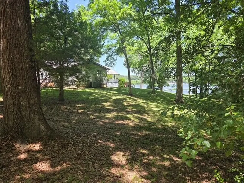 7024 Pottertown Road Murray KY 42071
