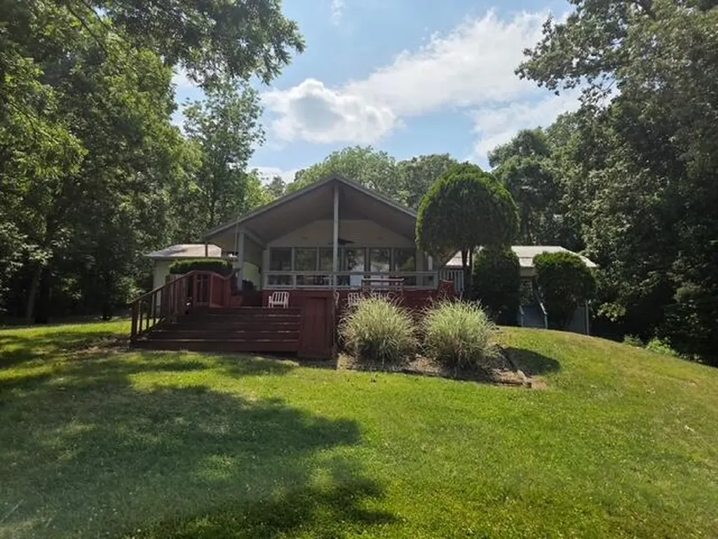 7024 Pottertown Road Murray KY 42071