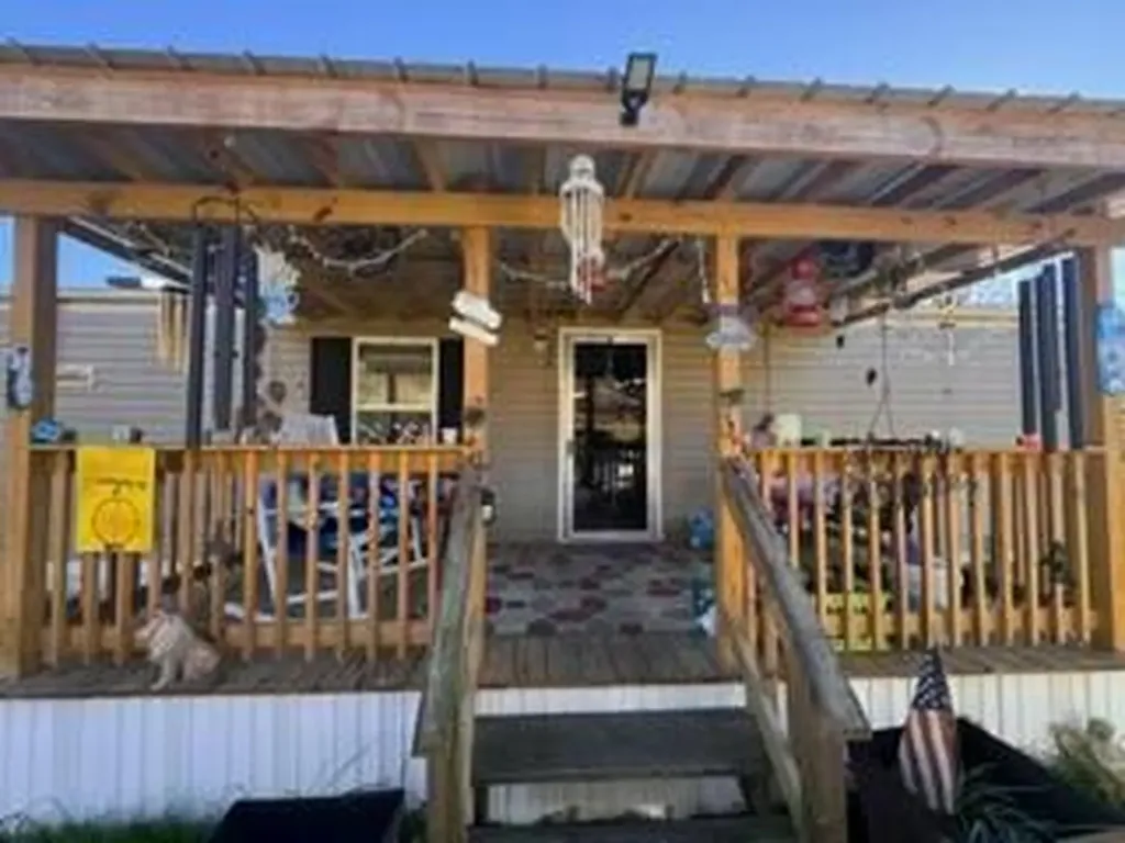 3012 Mcneil-corn Creek Road Rockholds KY 40759