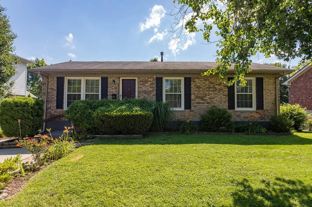 3516 Camelot Drive Lexington KY 40517