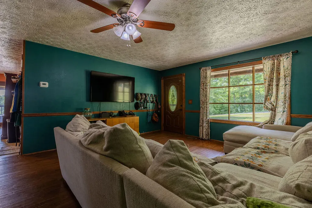 250 Conn Road Morehead KY 40351