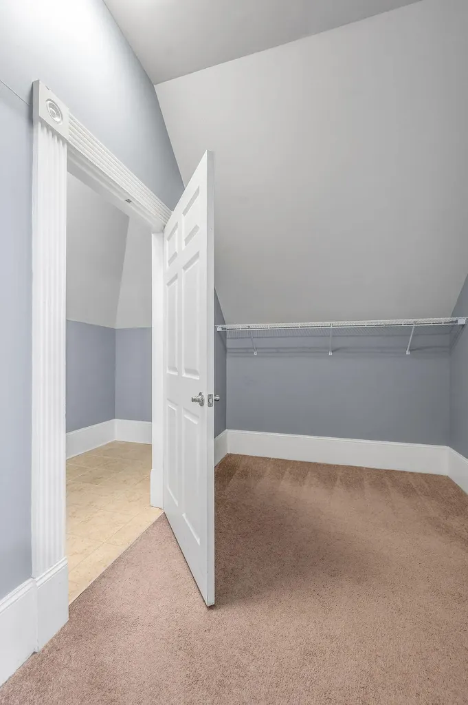 275 S Limestone Lexington KY 40508