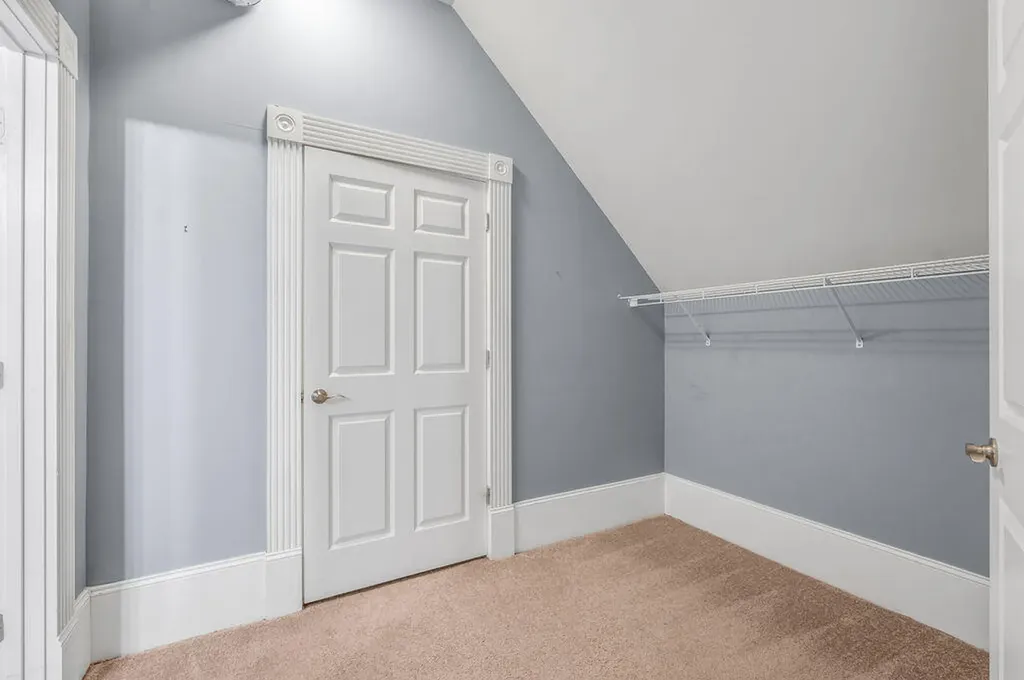 275 S Limestone Lexington KY 40508