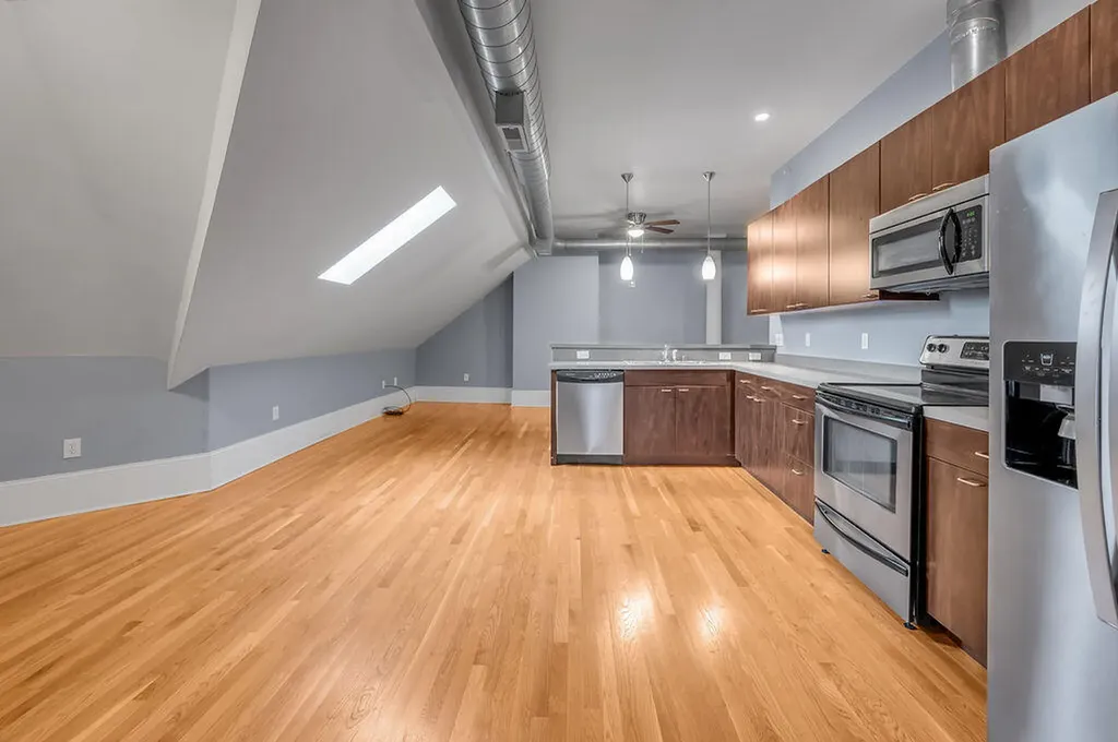 275 S Limestone Lexington KY 40508