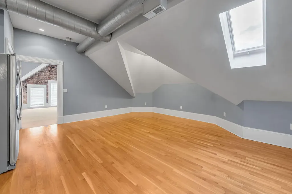 275 S Limestone Lexington KY 40508
