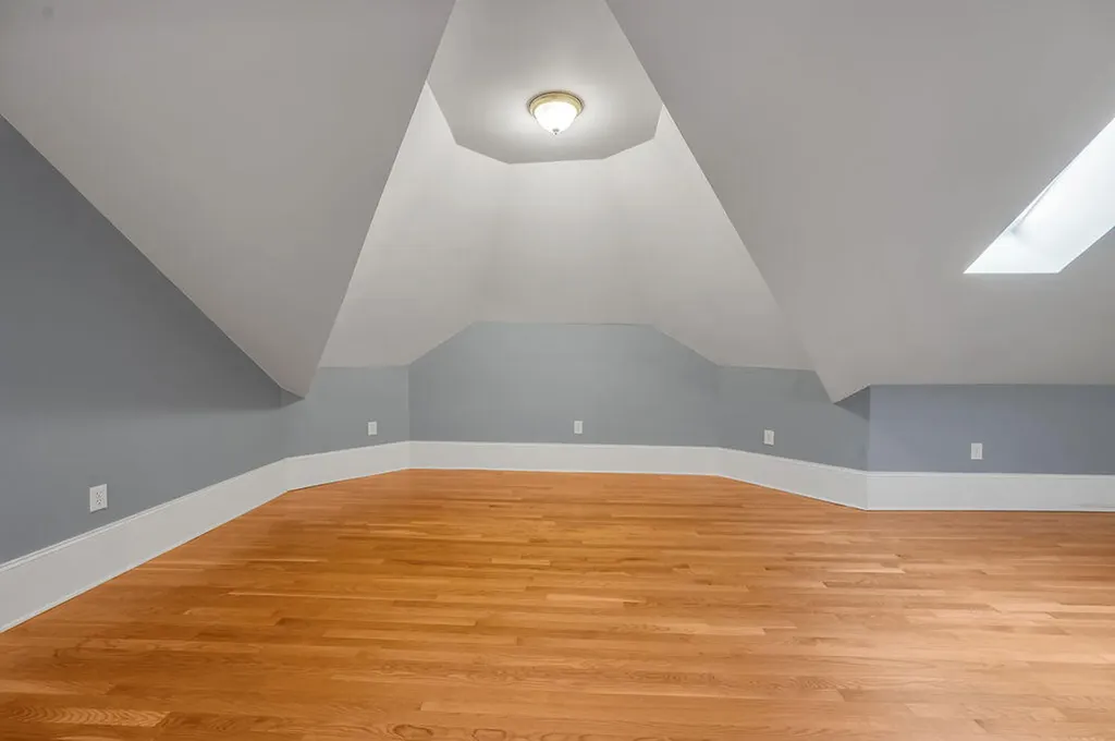 275 S Limestone Lexington KY 40508