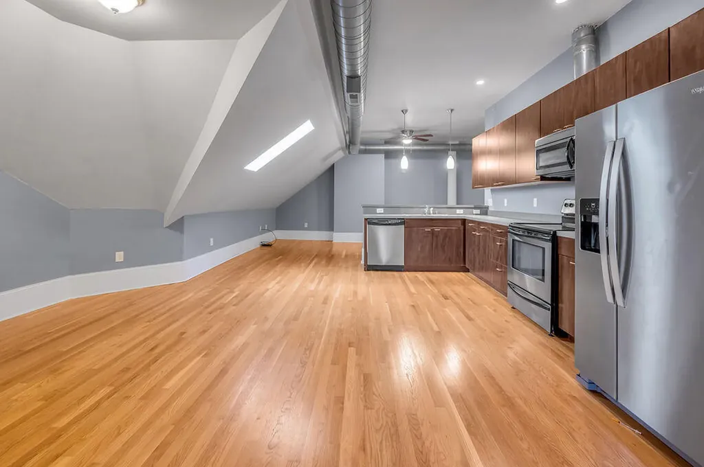 275 S Limestone Lexington KY 40508