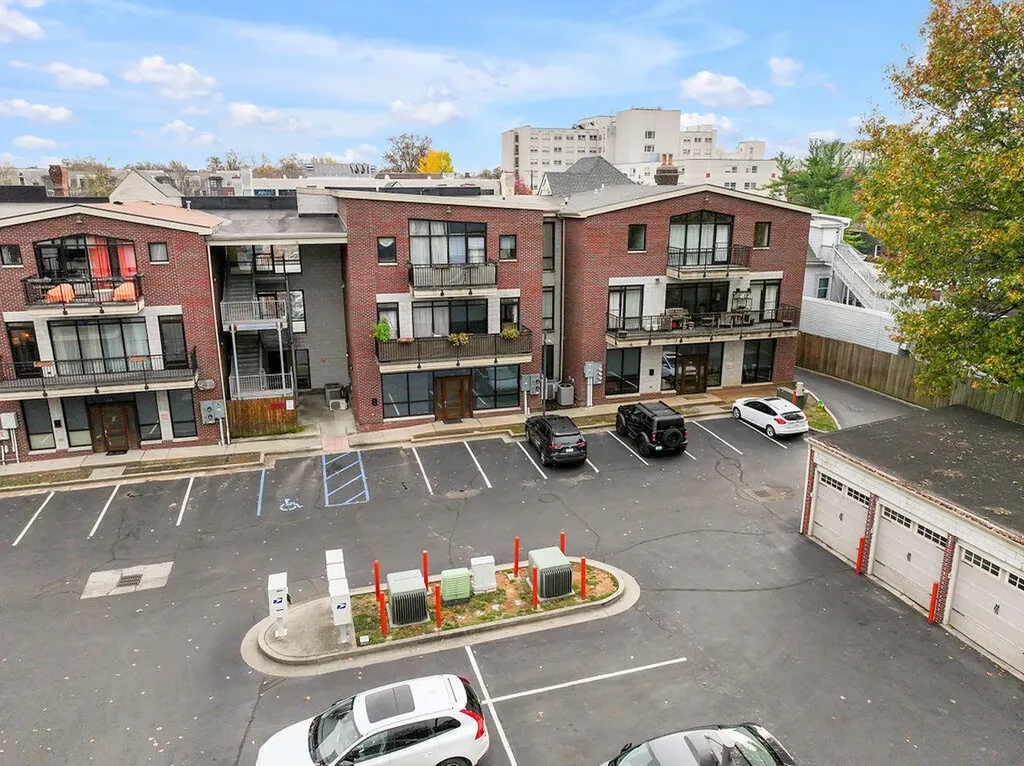 275 S Limestone Lexington KY 40508