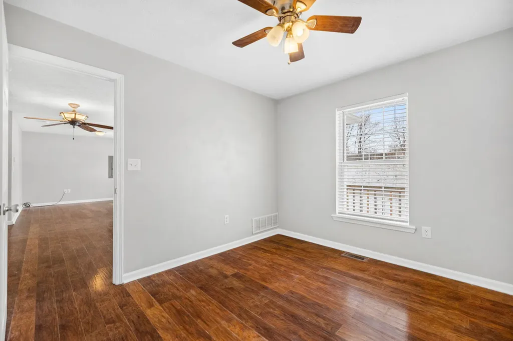 211 Willow Street Mt Sterling KY 40353