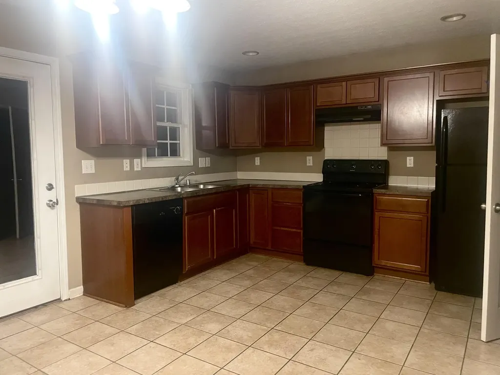 997 Sugarbush Trail Lexington KY 40509