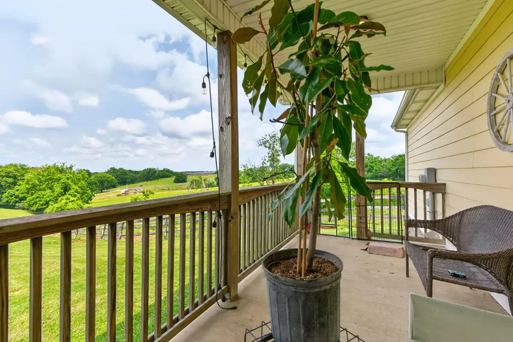 493 Levy Road Paris KY 40361