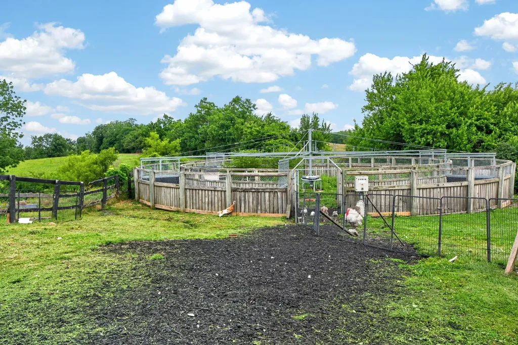 493 Levy Road Paris KY 40361