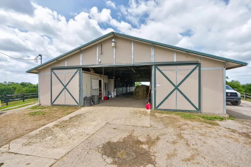 493 Levy Road Paris KY 40361
