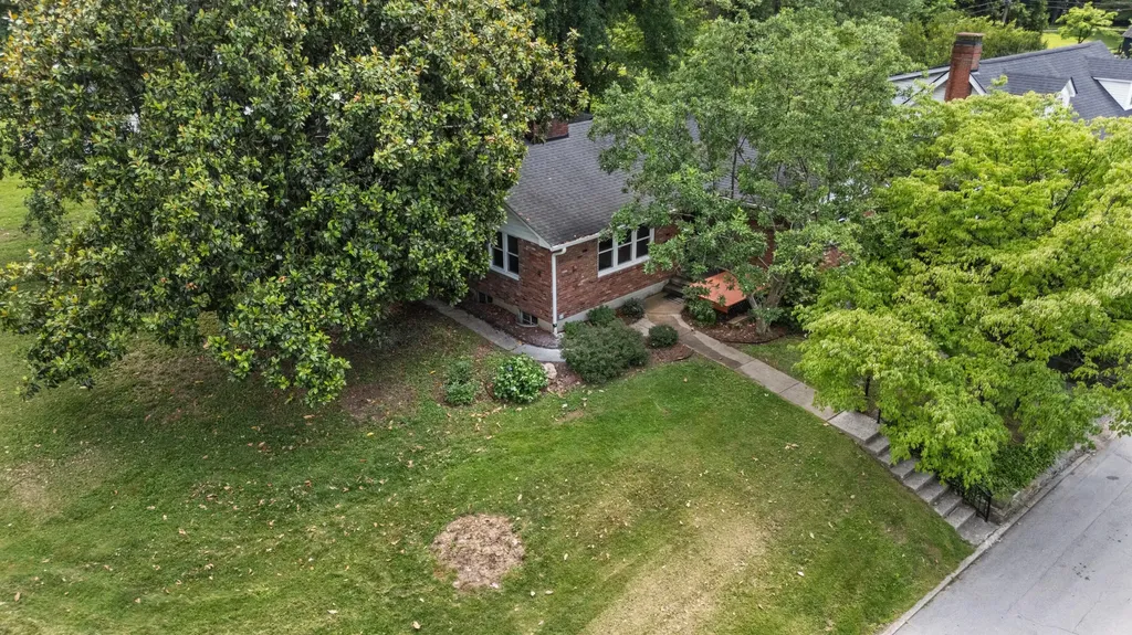 19 Ashmore Drive Frankfort KY 40601