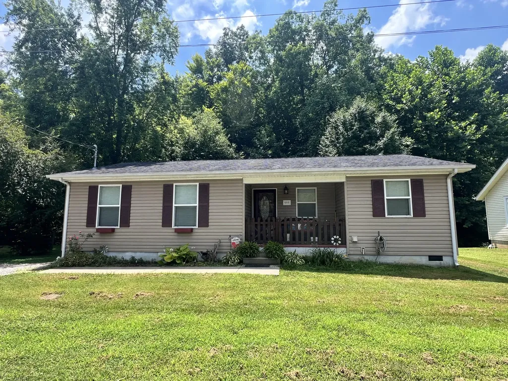 660 Glenn Avenue West Liberty KY 41472