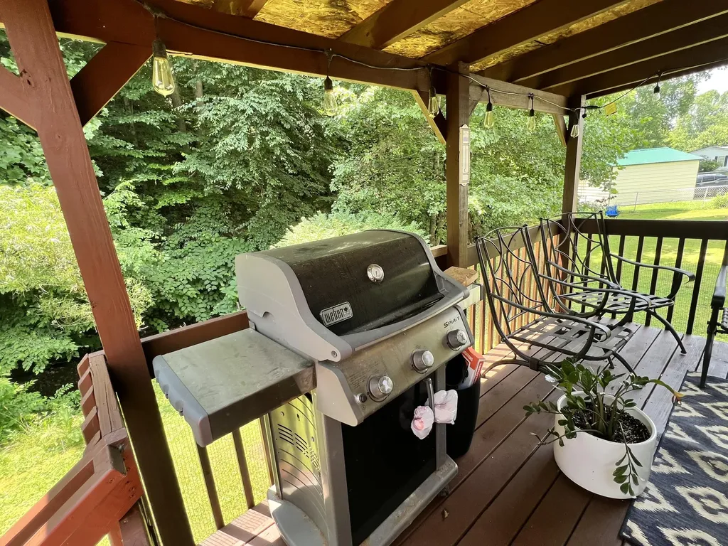 660 Glenn Avenue West Liberty KY 41472