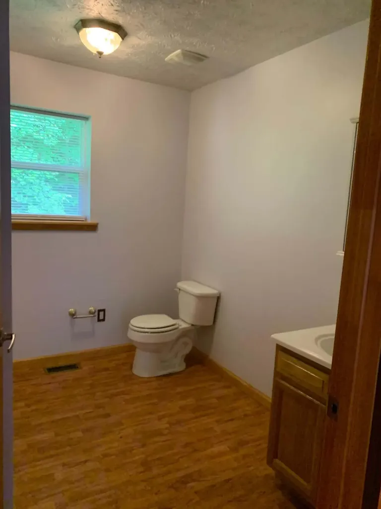 660 Glenn Avenue West Liberty KY 41472
