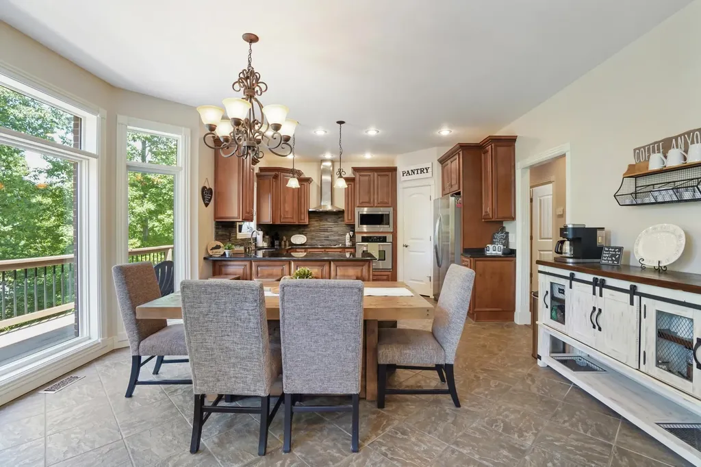 250 Summer Breeze Drive Somerset KY 42503