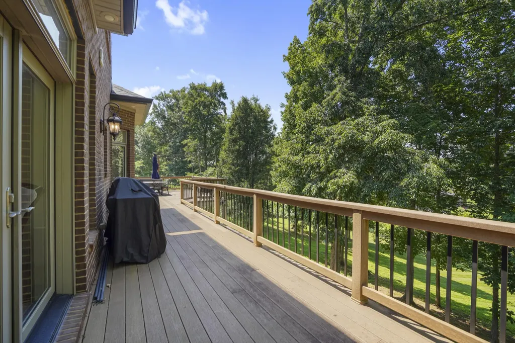250 Summer Breeze Drive Somerset KY 42503