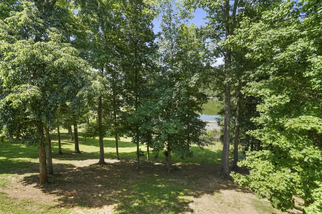 250 Summer Breeze Drive Somerset KY 42503