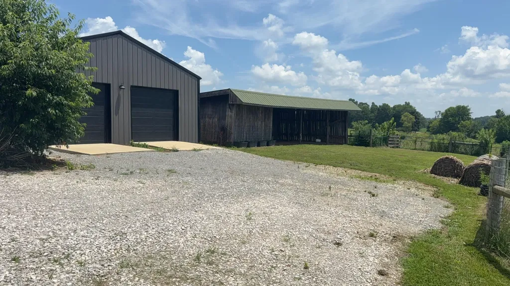 979 Walnut Grove School Road Waynesburg KY 40489