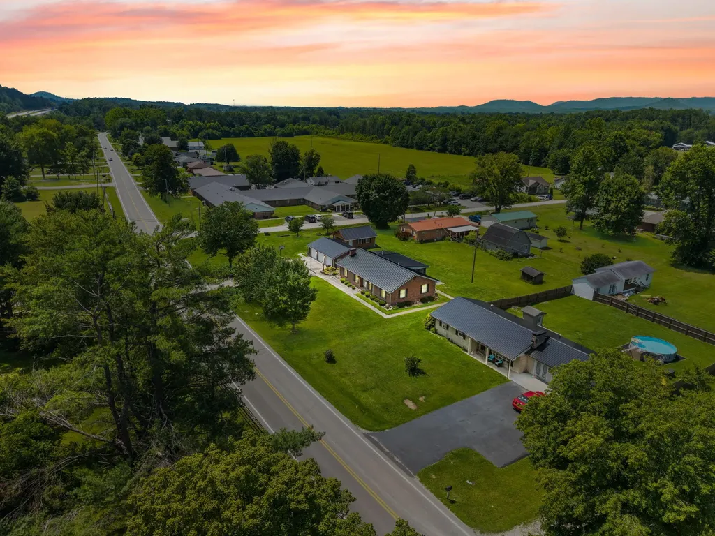 1178 E College Avenue Stanton KY 40380