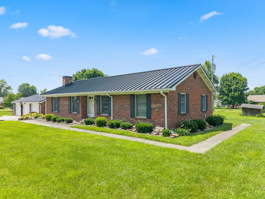 1178 E College Avenue Stanton KY 40380