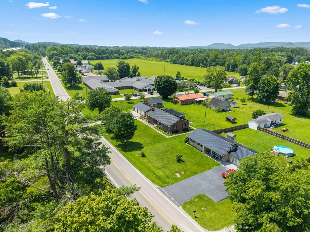 1178 E College Avenue Stanton KY 40380