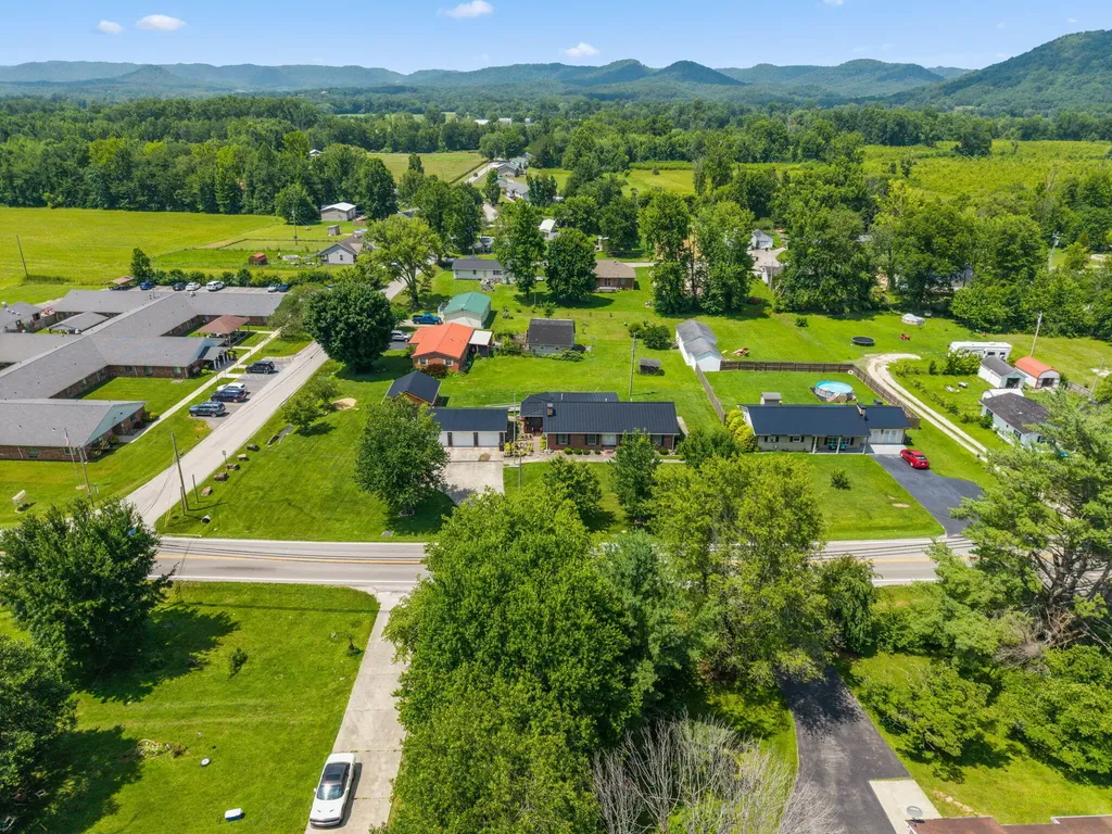 1178 E College Avenue Stanton KY 40380
