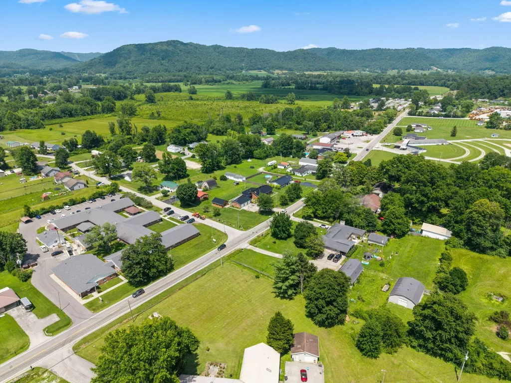 1178 E College Avenue Stanton KY 40380