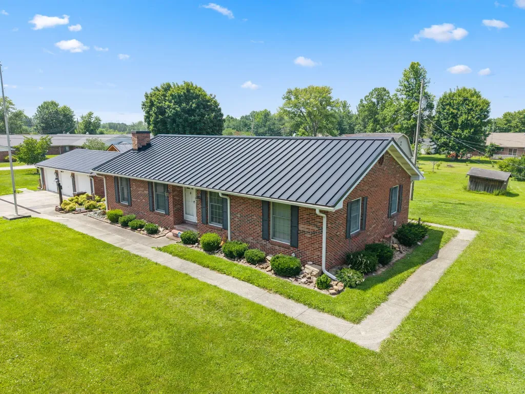 1178 E College Avenue Stanton KY 40380