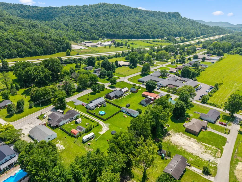 1178 E College Avenue Stanton KY 40380