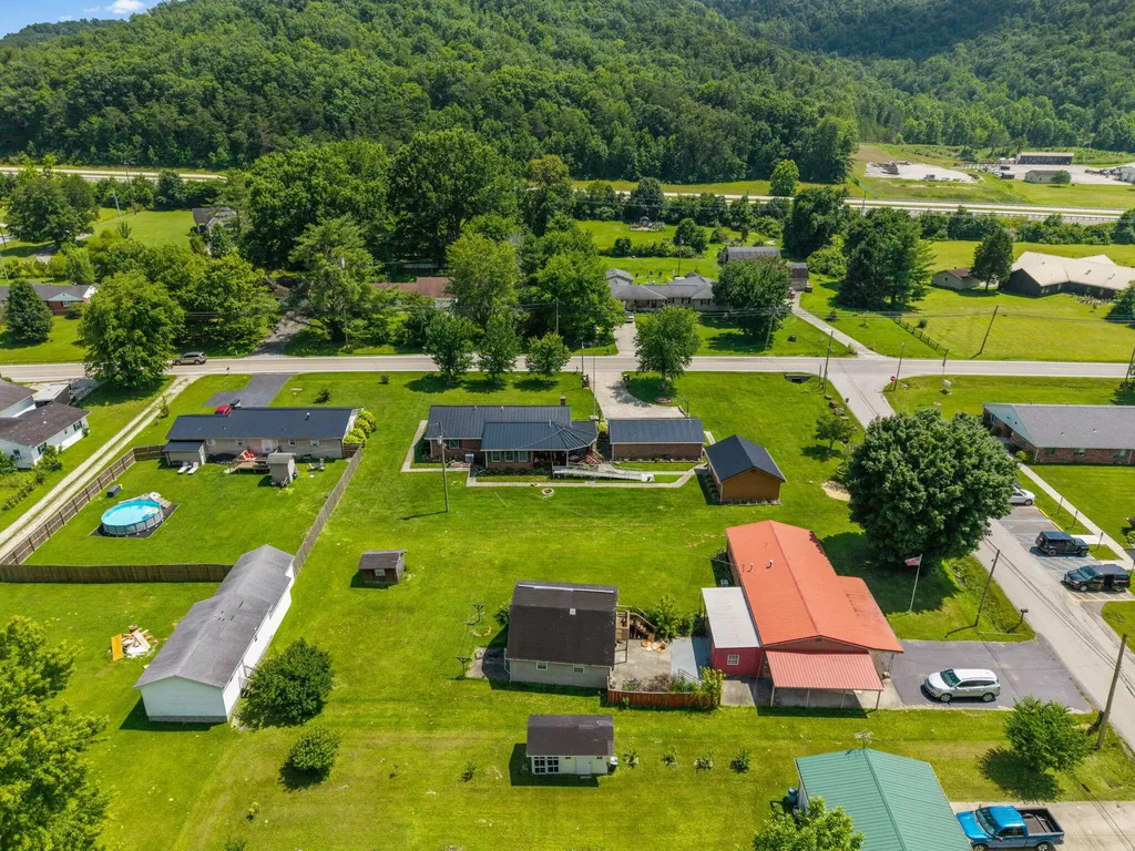 1178 E College Avenue Stanton KY 40380