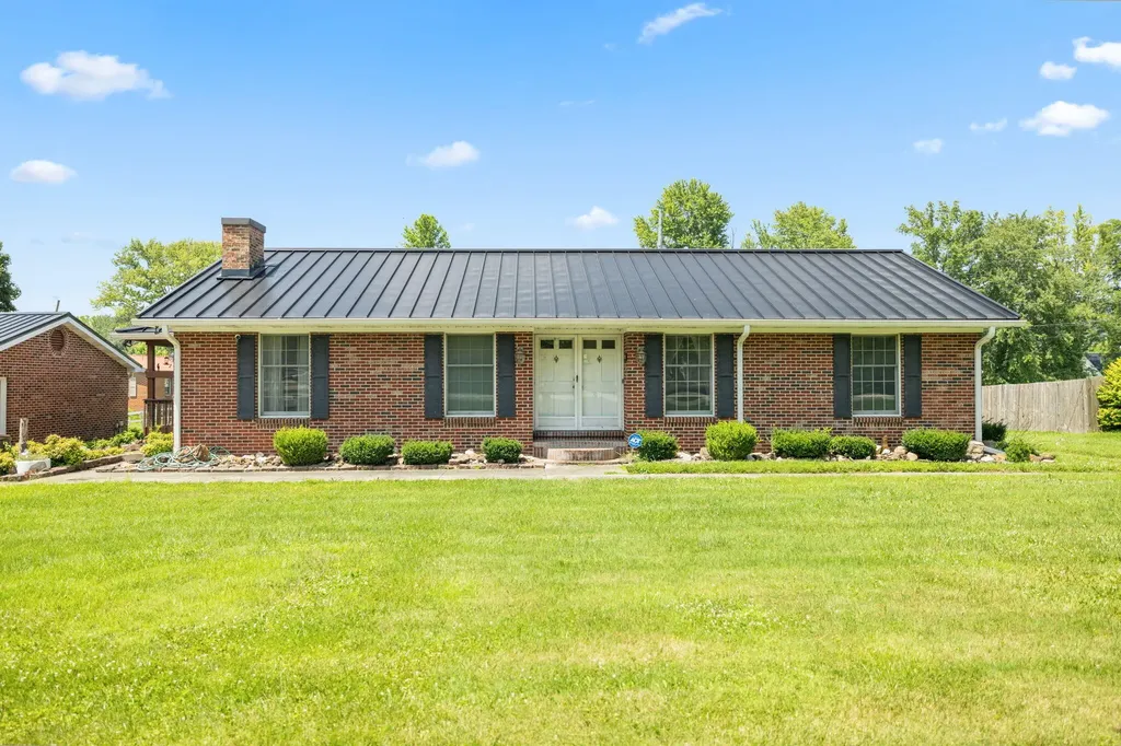 1178 E College Avenue Stanton KY 40380
