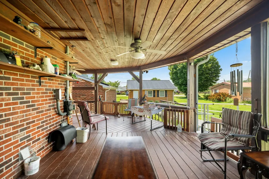 1178 E College Avenue Stanton KY 40380