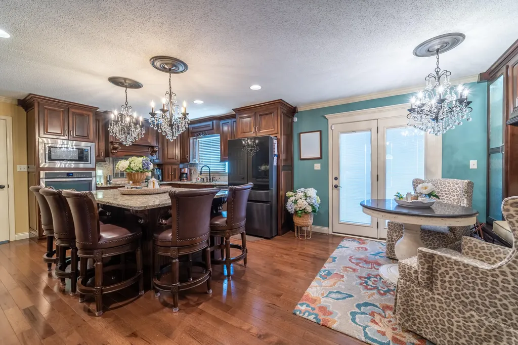 5694 Scaffold Cane Road Mt Vernon KY 40456
