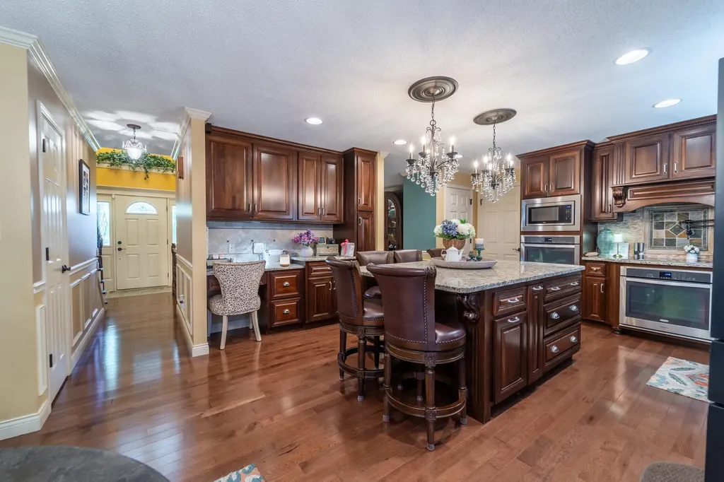 5694 Scaffold Cane Road Mt Vernon KY 40456