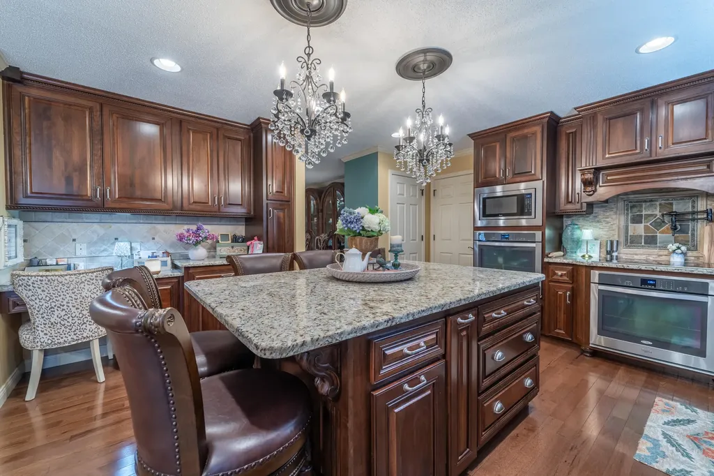 5694 Scaffold Cane Road Mt Vernon KY 40456