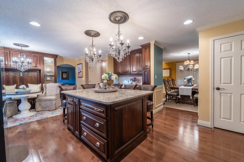 5694 Scaffold Cane Road Mt Vernon KY 40456