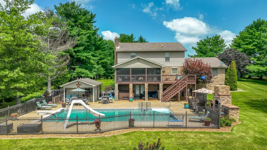 5694 Scaffold Cane Road Mt Vernon KY 40456