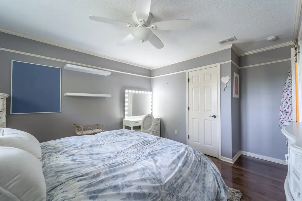 5694 Scaffold Cane Road Mt Vernon KY 40456