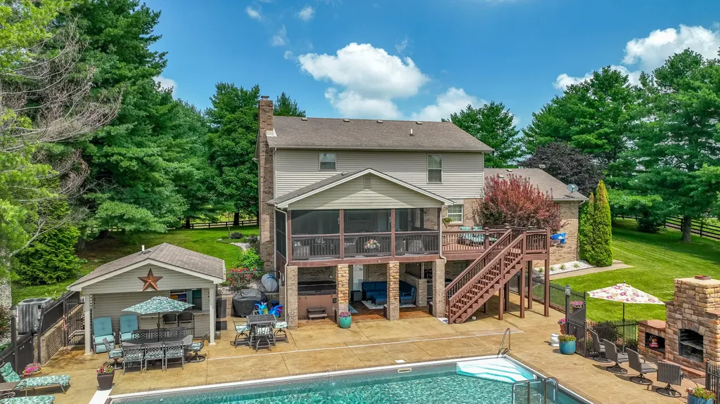 5694 Scaffold Cane Road Mt Vernon KY 40456