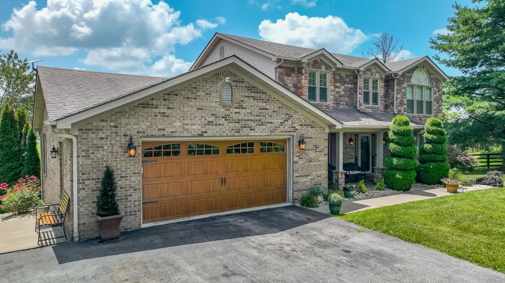 5694 Scaffold Cane Road Mt Vernon KY 40456
