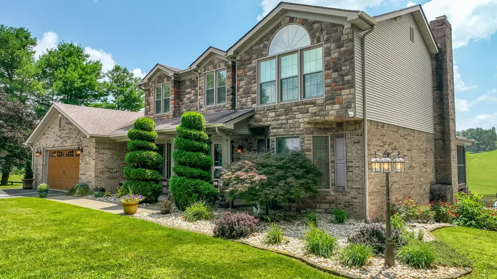 5694 Scaffold Cane Road Mt Vernon KY 40456