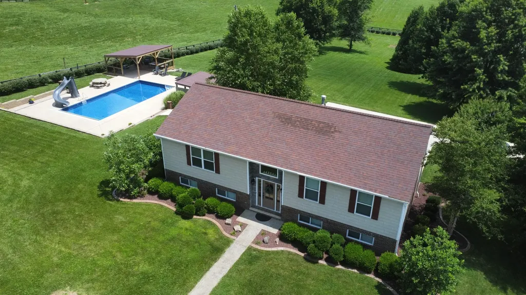 142 Mills Lane Frankfort KY 40601